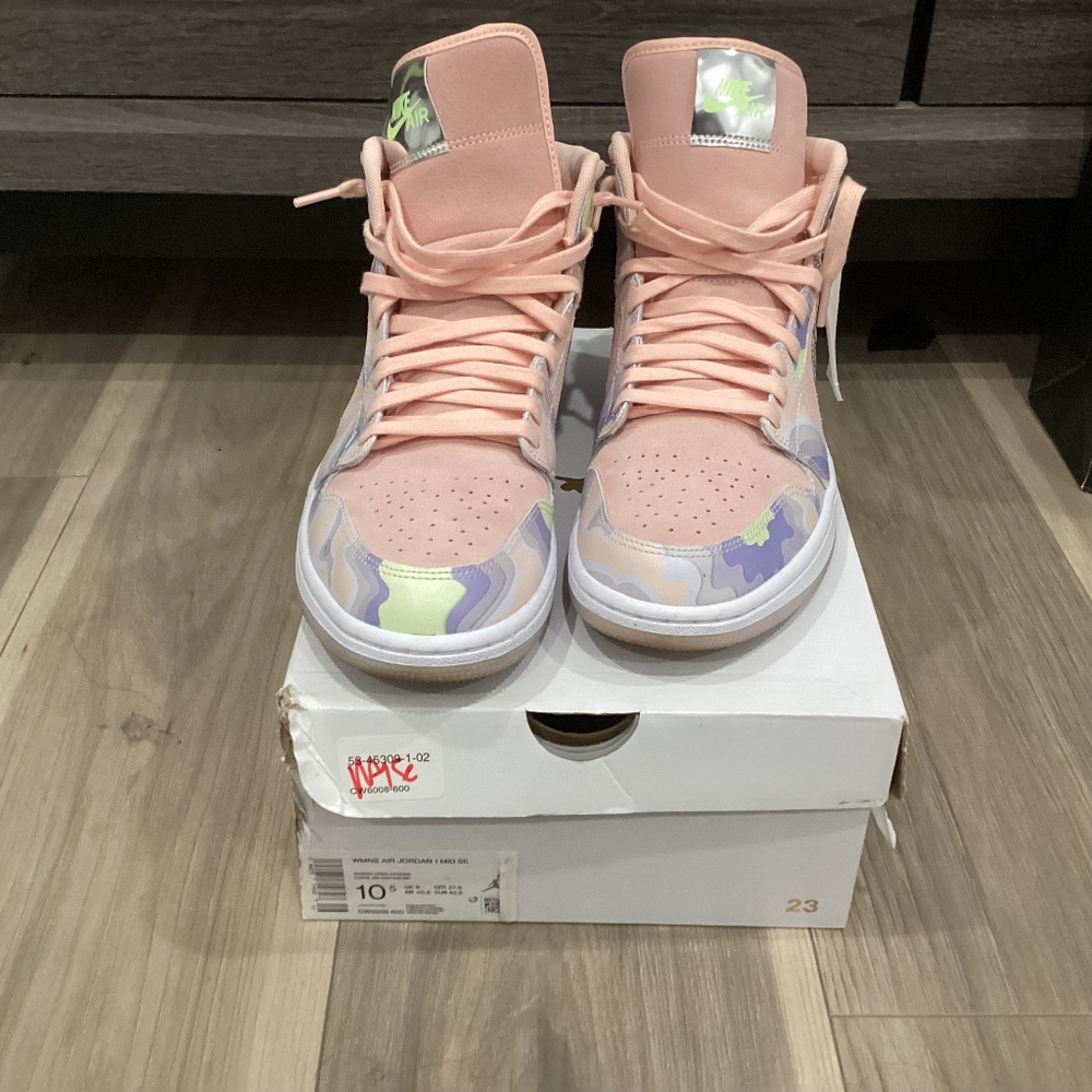 AIR JORDAN 1 MID SE